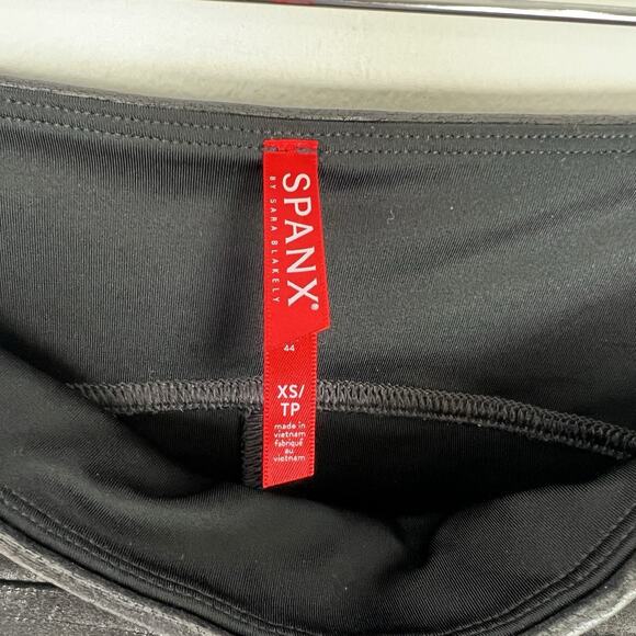 Spanx Women’s Size XS/TP Faux Leather Leggings Black Shiny Vegan High Rise‎ - Picture 6 of 9